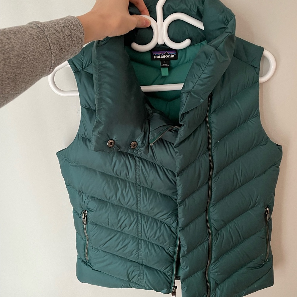 Patagonia duck-down vest